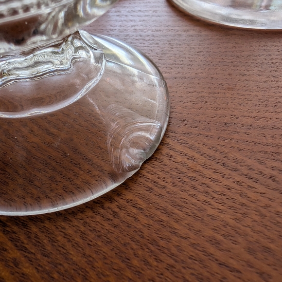 Adams & Co Early American Patterned Glass Sphynx - Picture 6 of 6